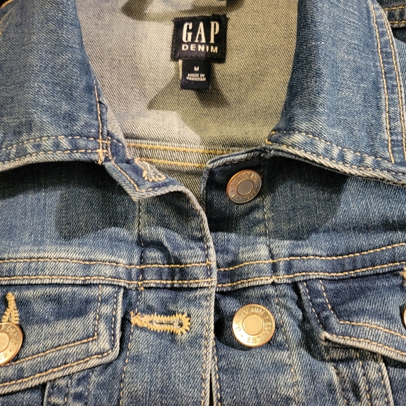 GAP Girl's Classic Jean Jacket. Size M8 - Picture 4 of 6